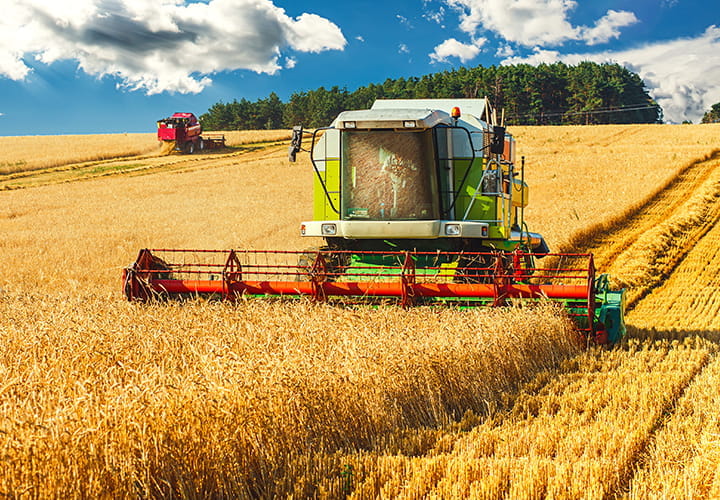 Agricultural-Agricultural-Combine-Harvesters-Tires-1600