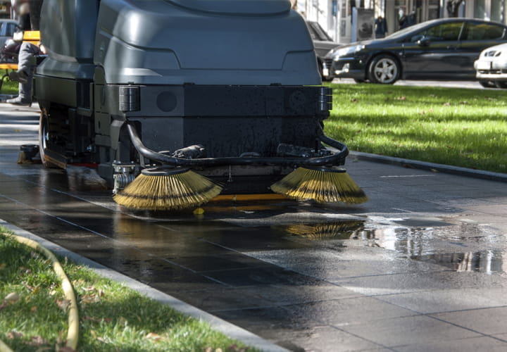 路面清扫机 | 特瑞堡轮胎